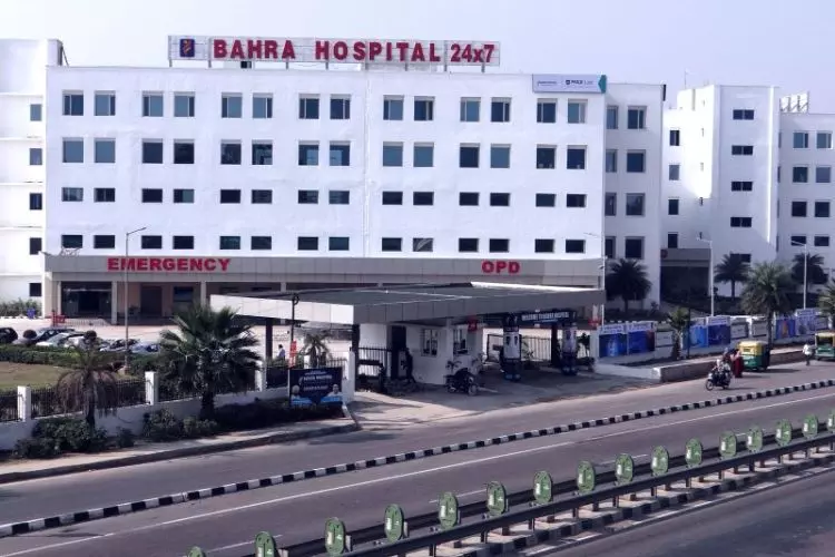 bahra multi specialty hospital mohali, dr harjoban singh orthopedic surgeon in mohali, best hospital for knee replacement in india, best doctor for hip replacement in india, best hospital for acl pcl repair in india, cost of joint replacement surgery in india